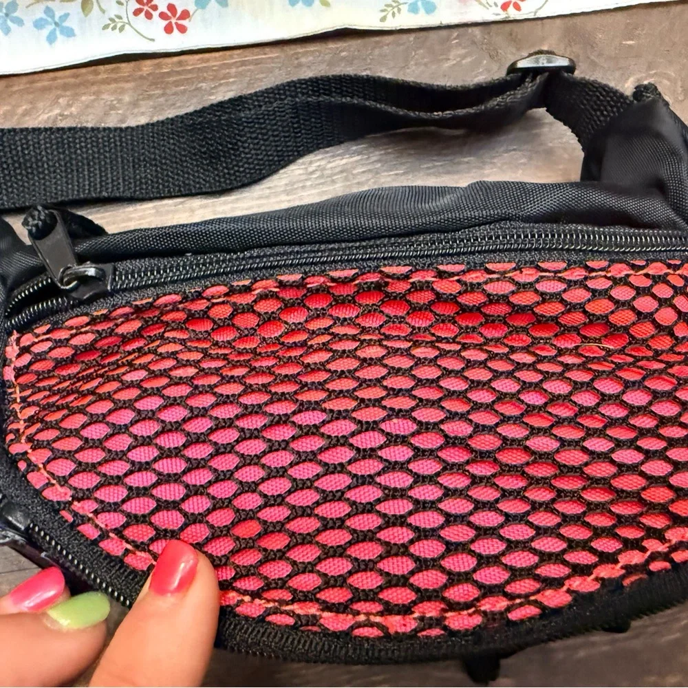 Yaasss Vintage Bugle Boy Sport Neon Y2K 90’s Fanny Pack Reteo 5 Pockets